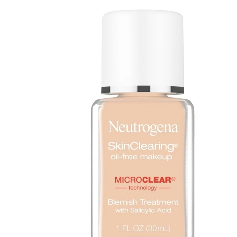 Neutrogena SkinClearing Oil-Free Makeup - Beige and White